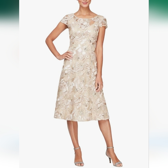 Alex Evenings Dresses & Skirts - Alex Evenings Embroidered Cocktail Champange Dress
